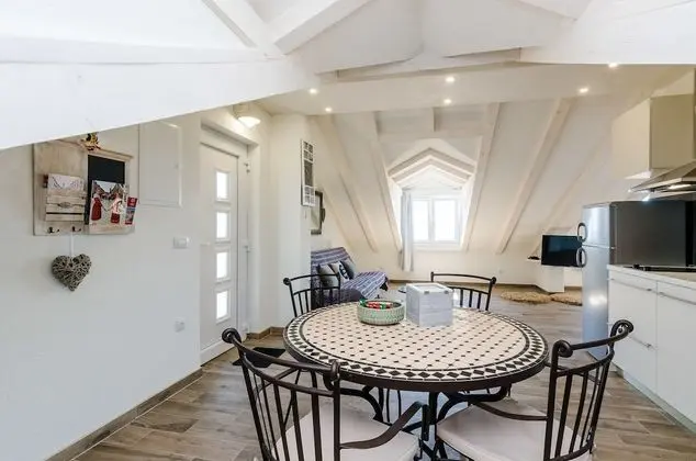 Apart Daire, 2 Yatak Odası, Balkon, Deniz Manzaralı