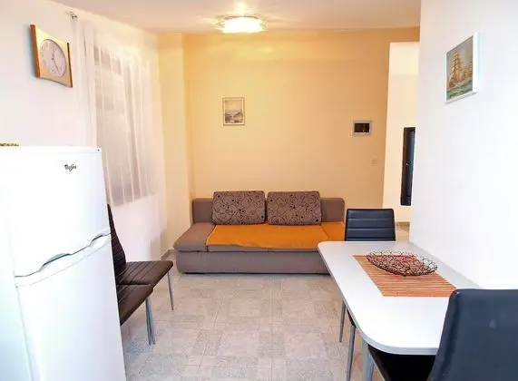 Apart Daire, 1 Yatak Odası (1390/13115)