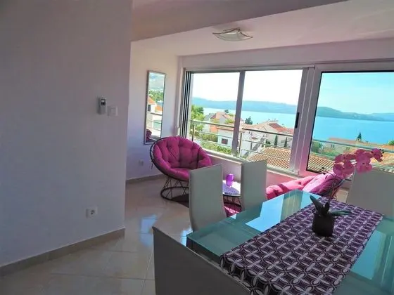 Deluxe Apart Daire, Bahçe Manzaralı
