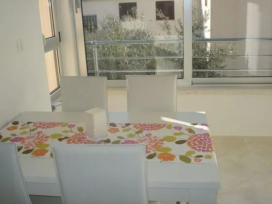 Deluxe Apart Daire, Bahçe Manzaralı