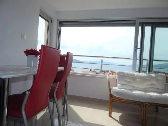 Deluxe Apart Daire, Bahçe Manzaralı