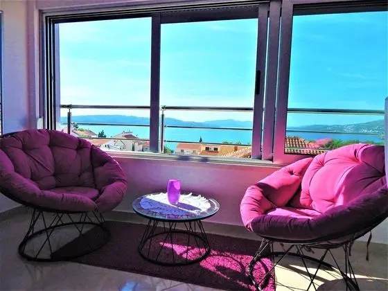 Deluxe Apart Daire, Bahçe Manzaralı