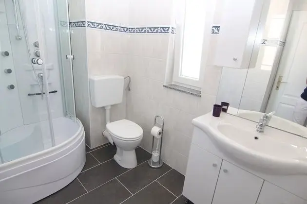 A3; 2 bedrooms & 2 bathrooms apartment