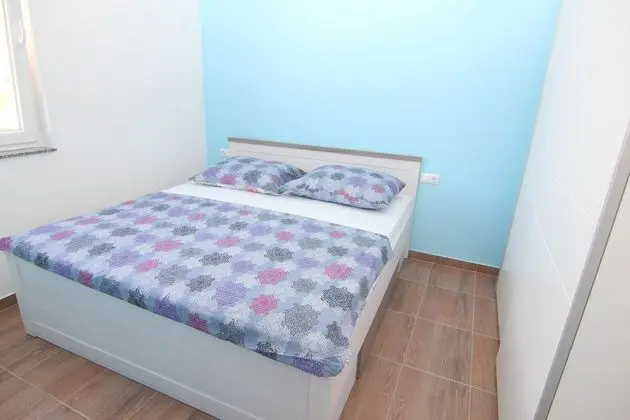 A4; 2 bedrooms & 2 bathrooms apartment