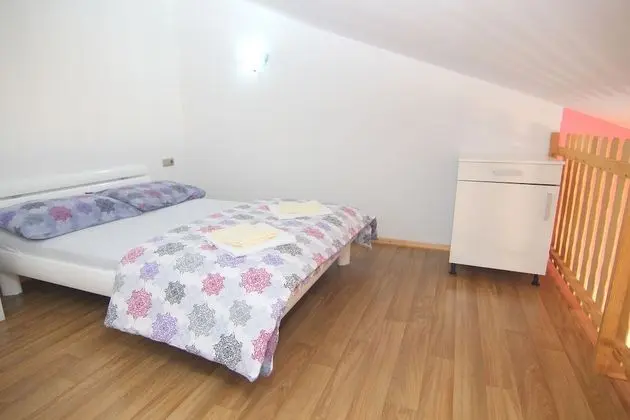 A6. One bedroom apartment 2+2