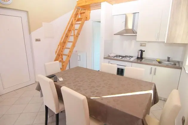 A6. One bedroom apartment 2+2