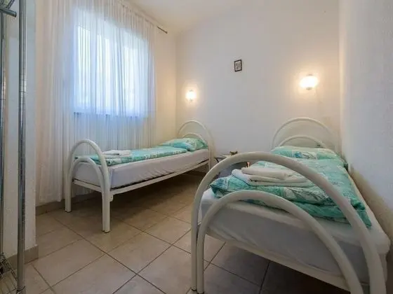 Apart Daire, 2 Yatak Odası (2)