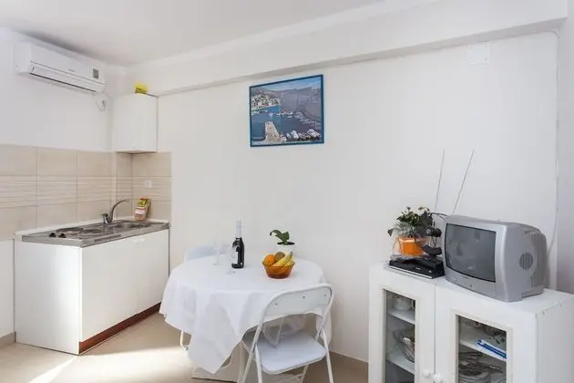 Apart Daire (Comfort One-Bedroom Apartment)