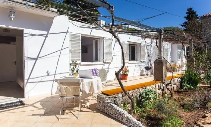 Apart Daire (Comfort One-Bedroom Apartment)