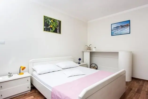 Apart Daire (One-Bedroom Apartment)