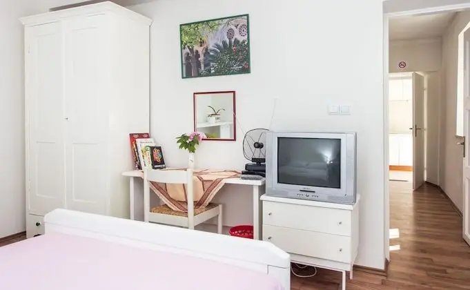 Apart Daire (One-Bedroom Apartment)