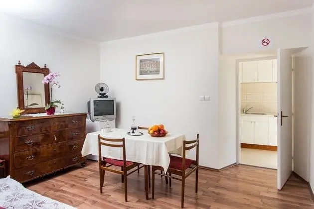 Apart Daire (One-Bedroom Apartment)