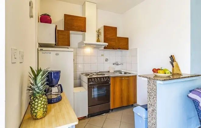 Apart Daire, 2 Yatak Odası, Zemin Kat (B4)