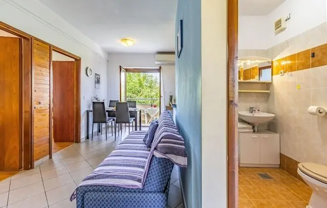 Apart Daire, 2 Yatak Odası, Zemin Kat (B4)