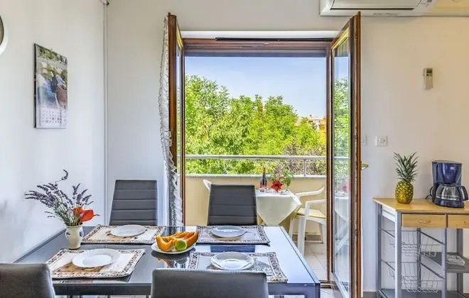 Apart Daire, 2 Yatak Odası, Zemin Kat (B4)