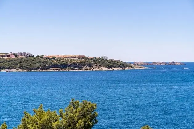 Apart Daire (One bedroom apartment with Balcony an)