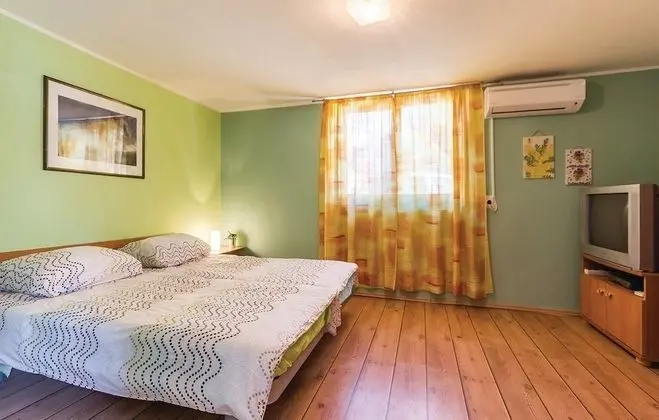 Apart Daire, 2 Yatak Odası (1204/11064)