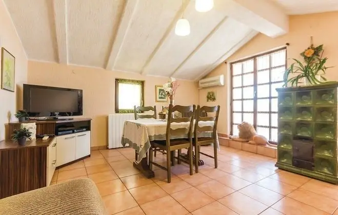 Apart Daire, 2 Yatak Odası (1204/11065)