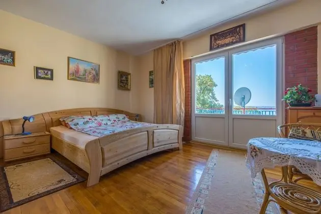 Apart Daire, 2 Yatak Odası (2)
