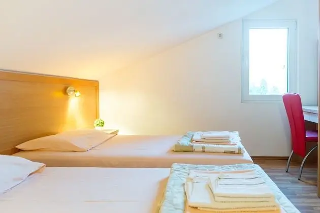 Standard Çatı Katı Süiti (Penthouse)