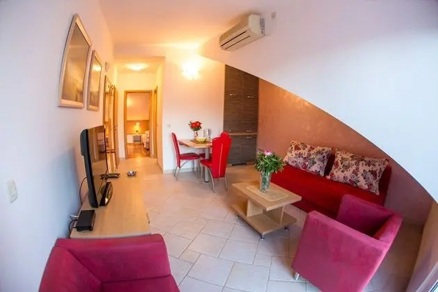 Standard Çatı Katı Süiti (Penthouse)