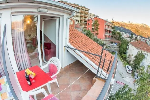 Standard Çatı Katı Süiti (Penthouse)