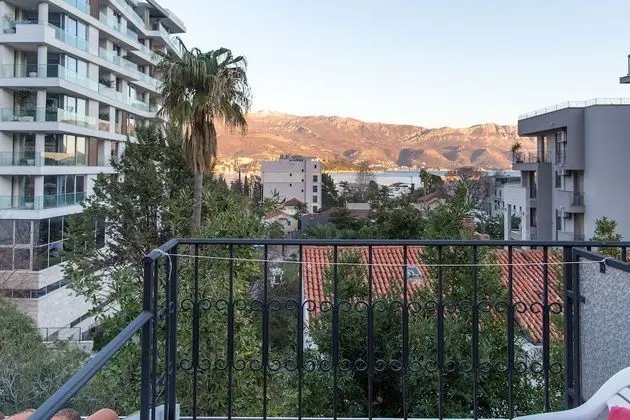 Standard Çatı Katı Süiti (Penthouse)