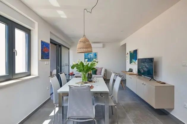 Apart Daire (Two Bedroom Apartment with Balcony)