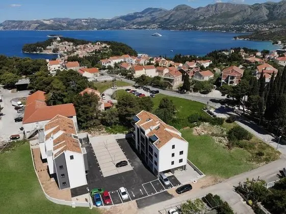 Apart Daire (Two Bedroom Apartment with Balcony)