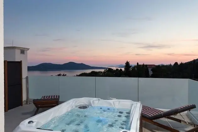 Superior Apart Daire, 2 Yatak Odası, Deniz Manzaralı