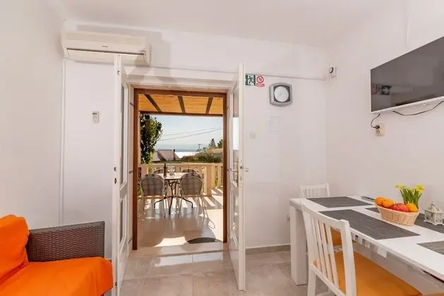 Apart Daire (Apartment with Sea View and Terrace)