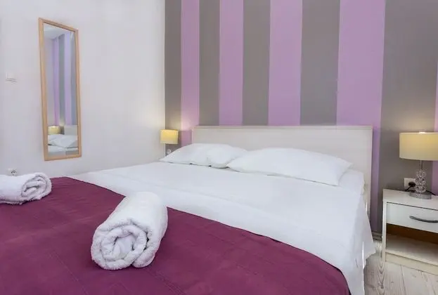 Apart Daire (Two Bedroom Apartment with Balcony)