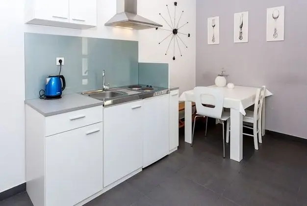 Apart Daire (Two Bedroom Apartment with Balcony)