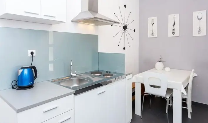 Apart Daire (Two Bedroom Apartment with Balcony)