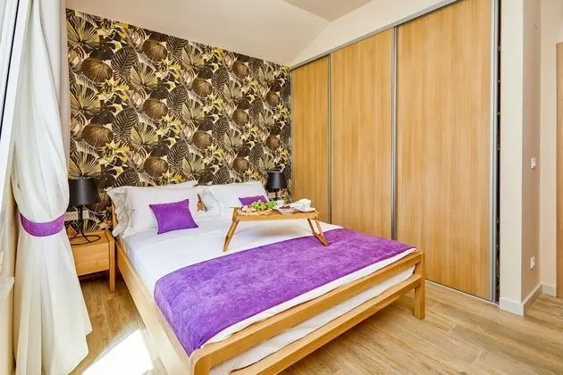 Deluxe Apart Daire, Bahçe Manzaralı
