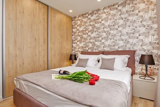 Deluxe Apart Daire, Bahçe Manzaralı