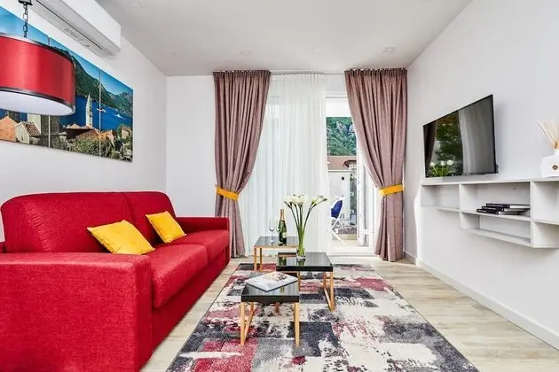 Deluxe Apart Daire, Bahçe Manzaralı