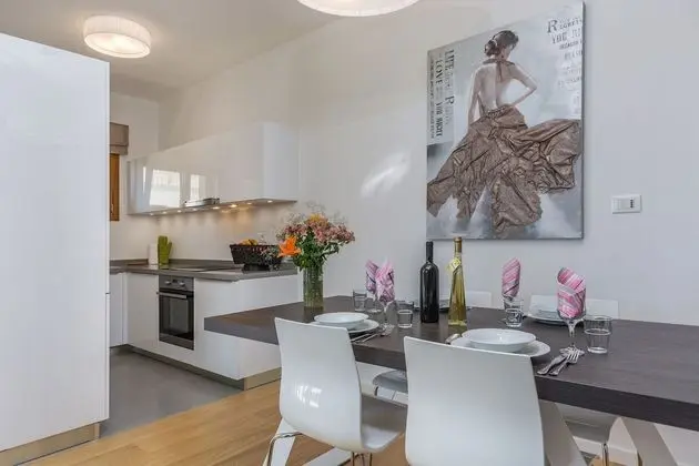 Premium Apart Daire, Bahçe Manzaralı