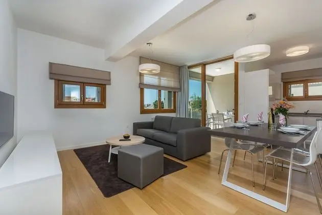 Premium Apart Daire, Bahçe Manzaralı