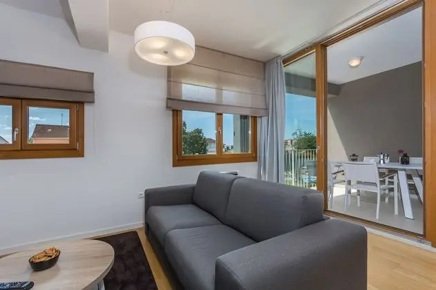 Premium Apart Daire, Bahçe Manzaralı