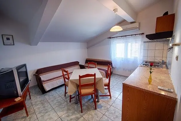 Apart Daire, 1 Yatak Odası, Balkon, Deniz Manzaralı (1 -Attic)