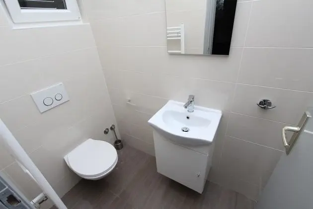 Apartment, 3 Bedrooms, Balcony (first floor)