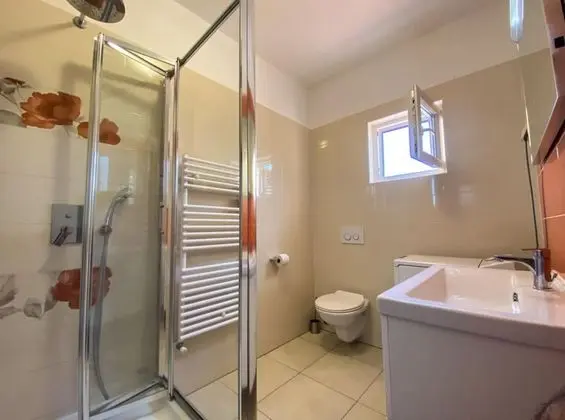Apartment, 3 Bedrooms, Balcony (first floor)
