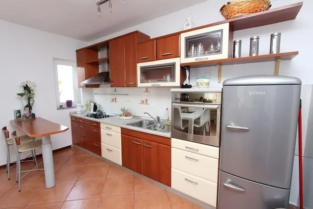 Apartment, 3 Bedrooms, Balcony (first floor)