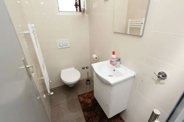 Apartment, 3 Bedrooms, Balcony (first floor)
