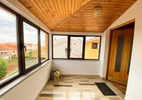 Apartment, 3 Bedrooms, Balcony (second floor)