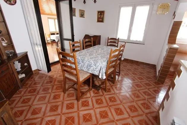 Apartment, 3 Bedrooms, Balcony (second floor)