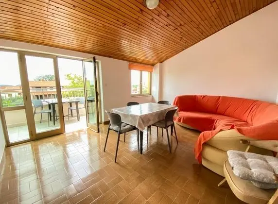Apartment, 3 Bedrooms, Balcony (second floor)