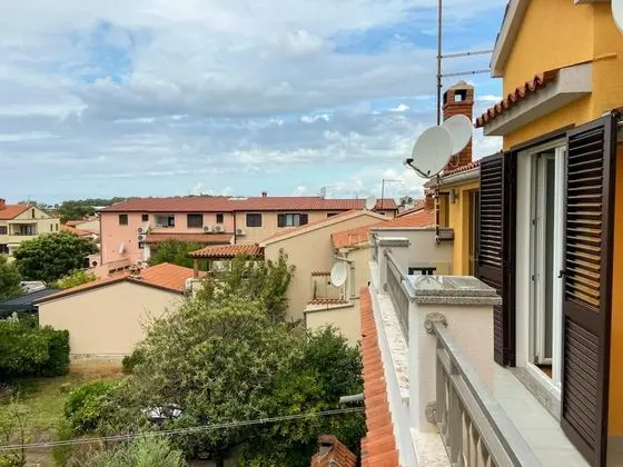 Apartment, 3 Bedrooms, Balcony (second floor)