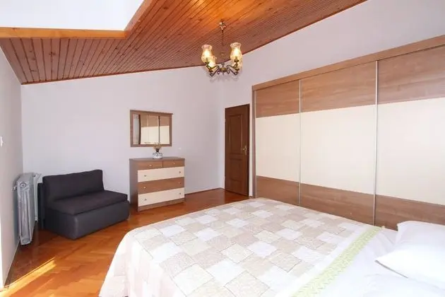 Apartment, 3 Bedrooms, Balcony (second floor)